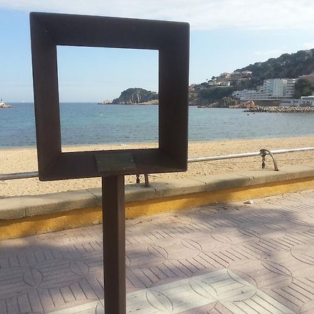 Hotel Hostal Del Sol ซานต์เฟลิอูเดกีโซลส์ ภายนอก รูปภาพ