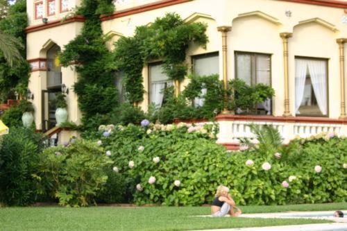 Hotel Hostal Del Sol ซานต์เฟลิอูเดกีโซลส์ ภายนอก รูปภาพ